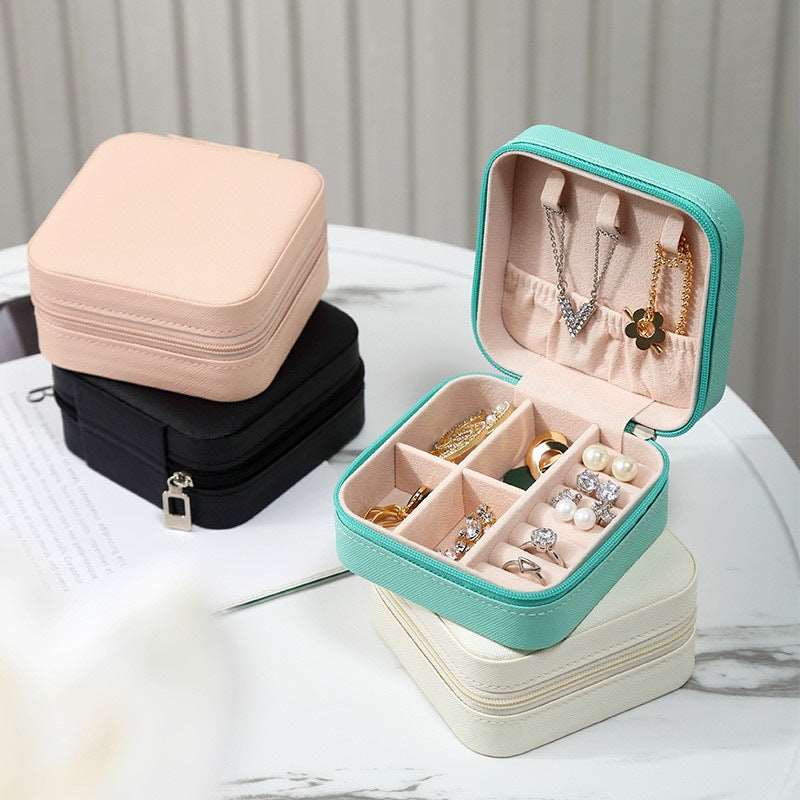 Simple Portable Jewelry Storage Box