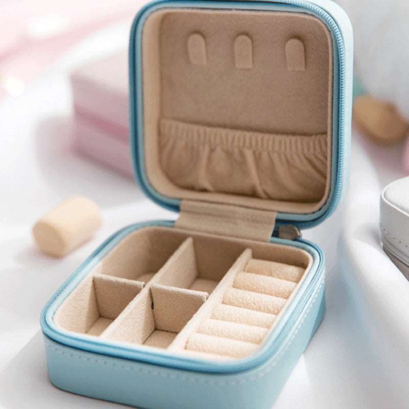 Simple Portable Jewelry Storage Box