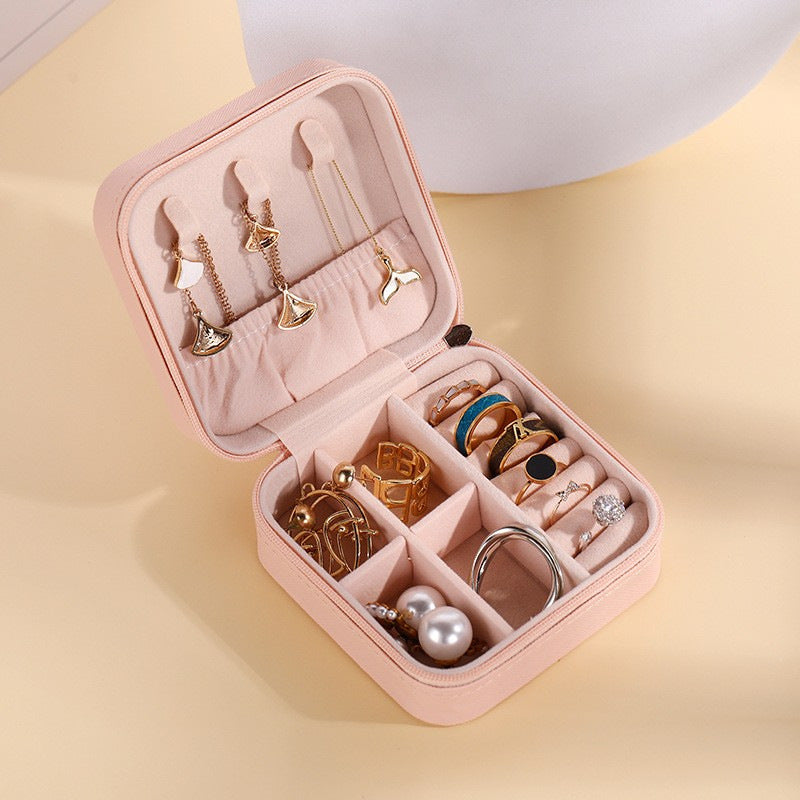 Simple Portable Jewelry Storage Box