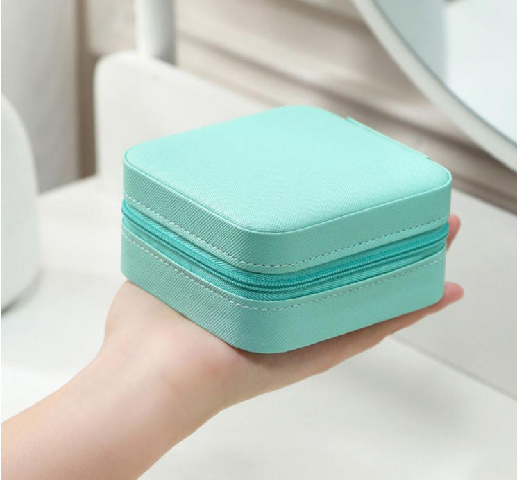 Simple Portable Jewelry Storage Box